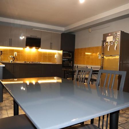 Sweet Sleep Hostel เยเรวาน ภายนอก รูปภาพ