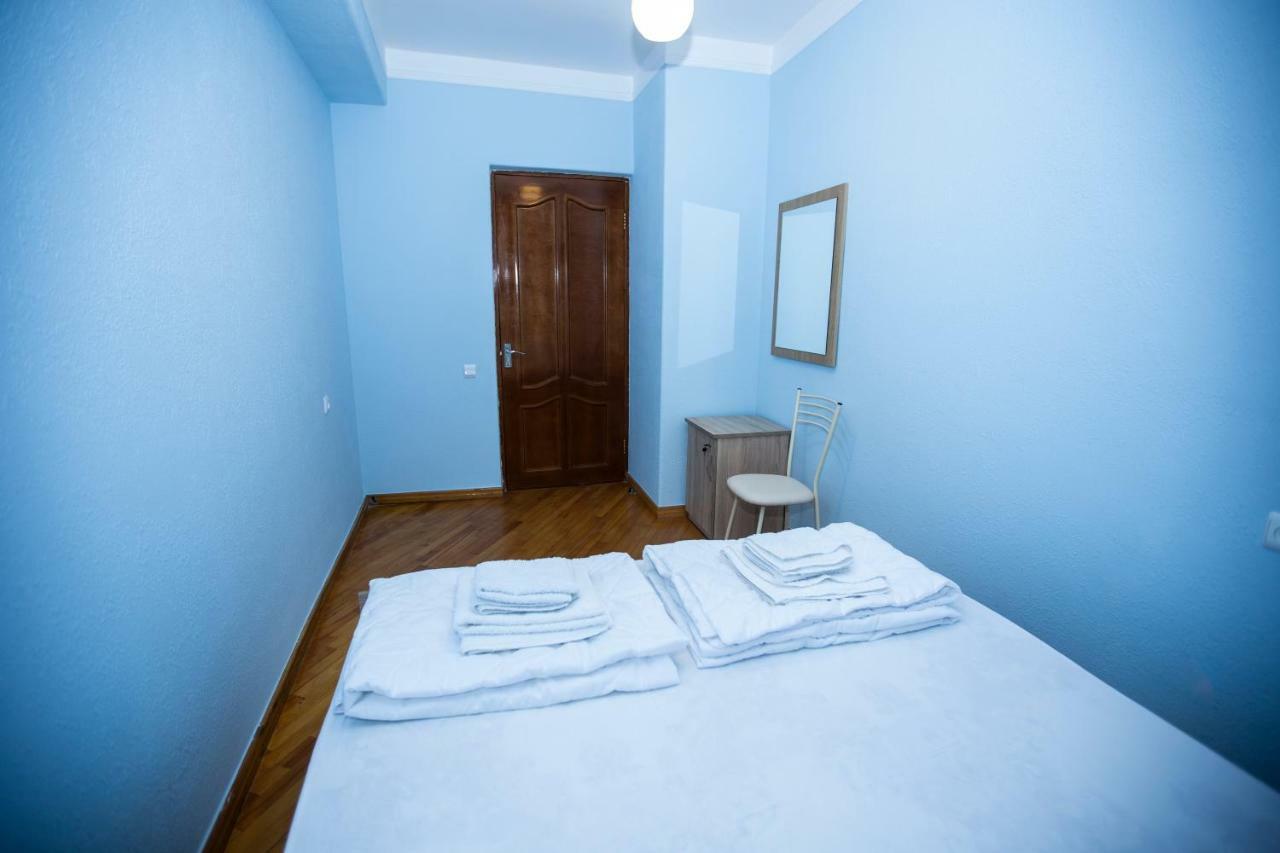 Sweet Sleep Hostel เยเรวาน ภายนอก รูปภาพ