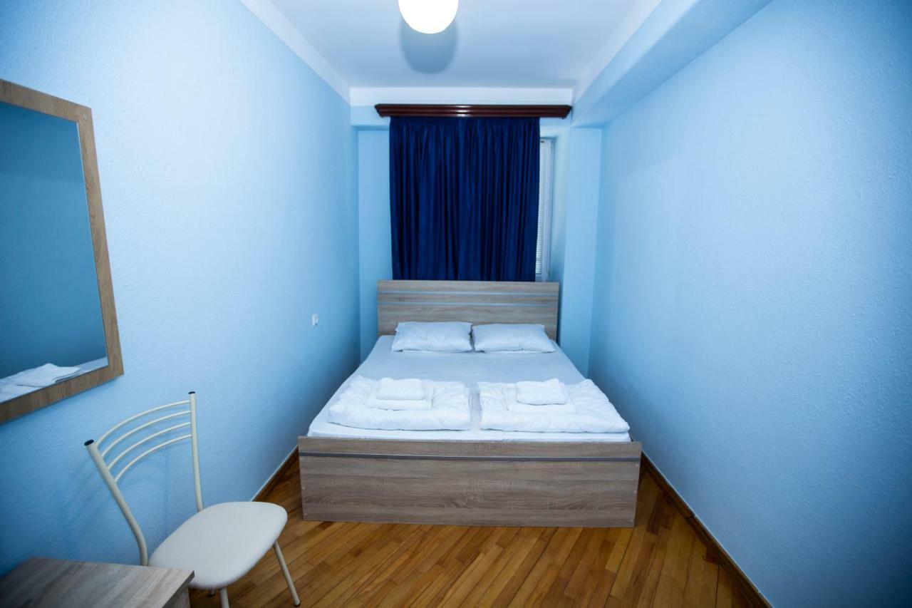 Sweet Sleep Hostel เยเรวาน ภายนอก รูปภาพ